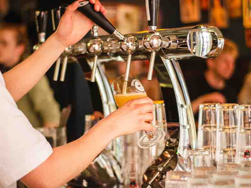 Brewery beer pour