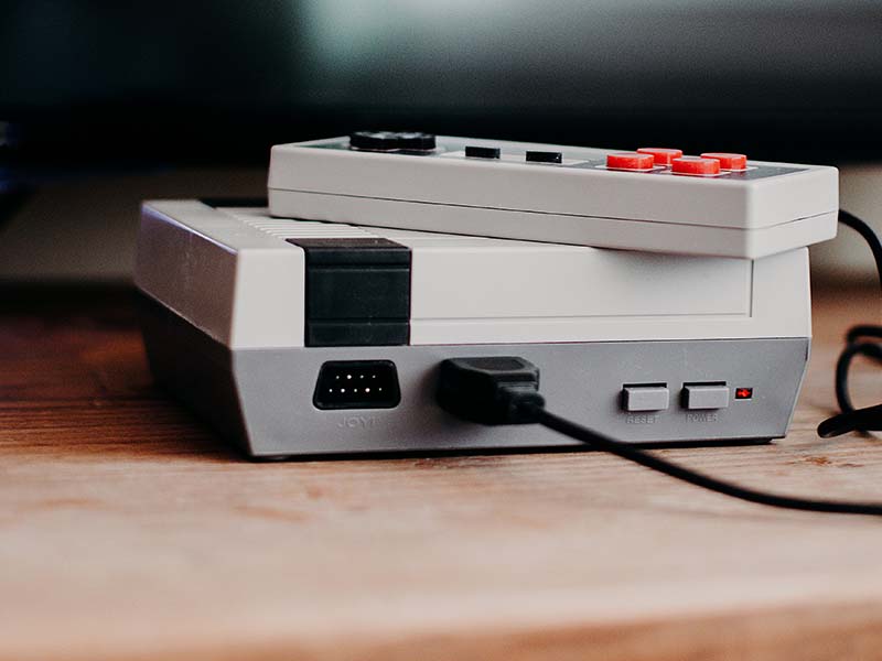 Old Nintendo gaming console